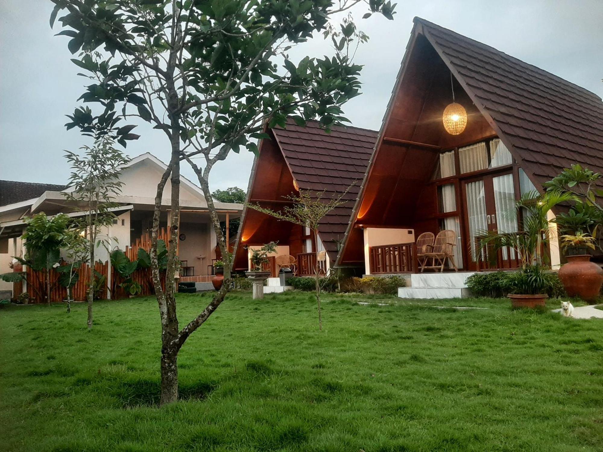 D' Carasti Bungalow Masbagik Eksteriør bilde