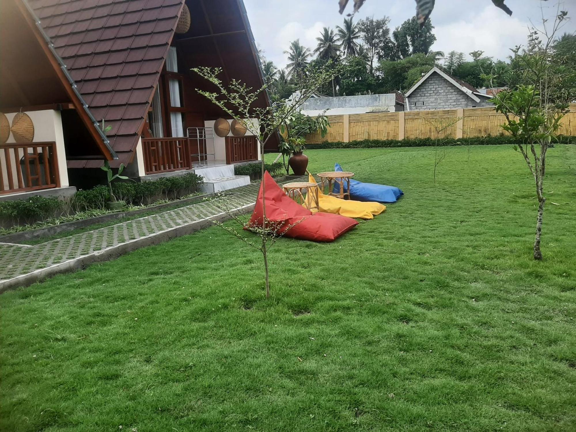 D' Carasti Bungalow Masbagik Eksteriør bilde
