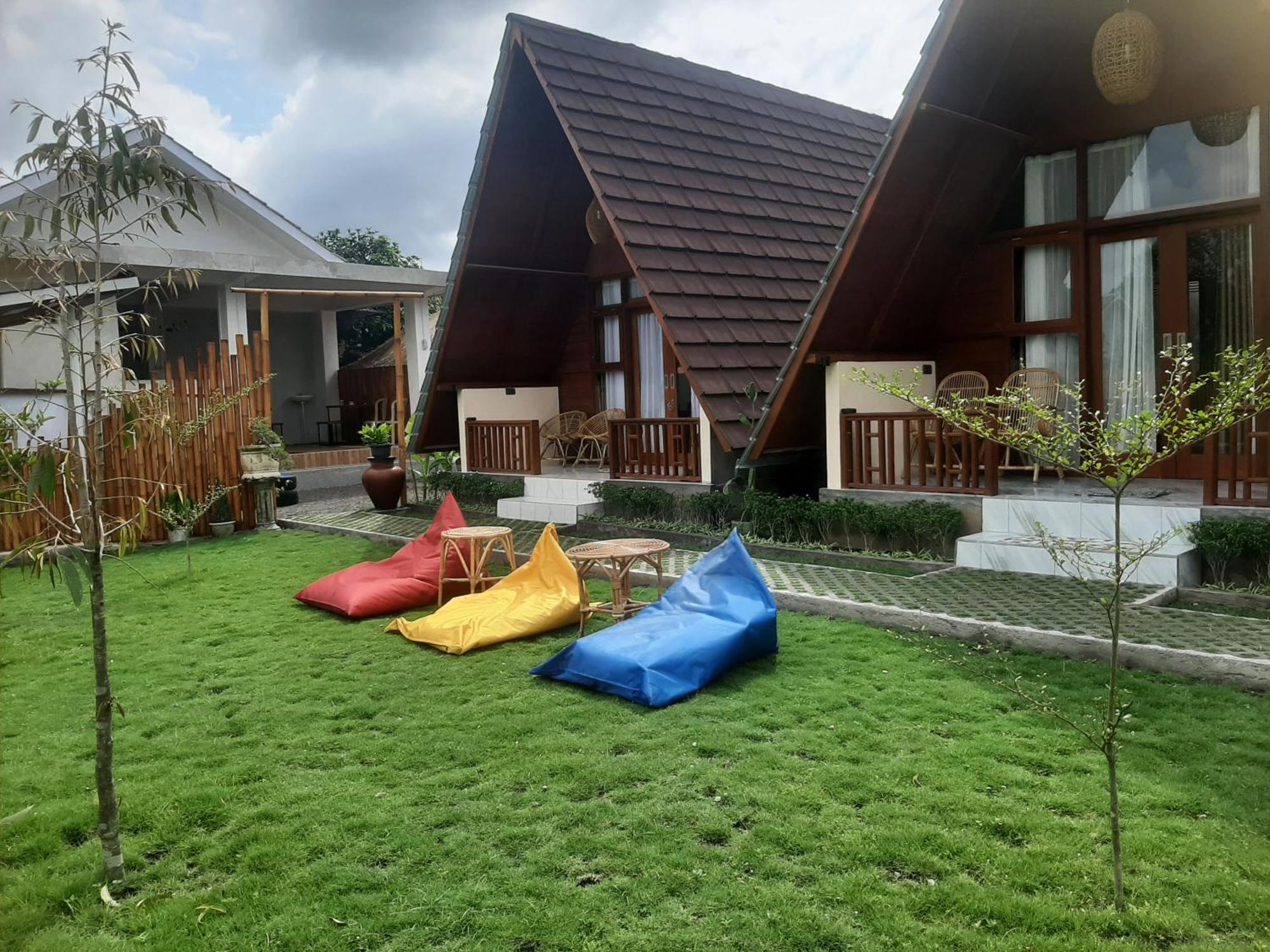 D' Carasti Bungalow Masbagik Eksteriør bilde